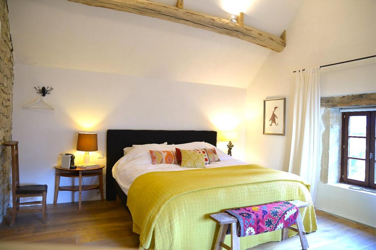 Bed and Breakfast La Cour des Délices Gigny  Exterior foto